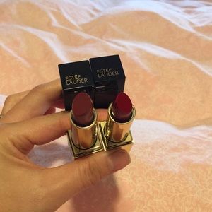 🚫SOLD🚫2X ESTÉE LAUDER Pure Color Envy lipsticks